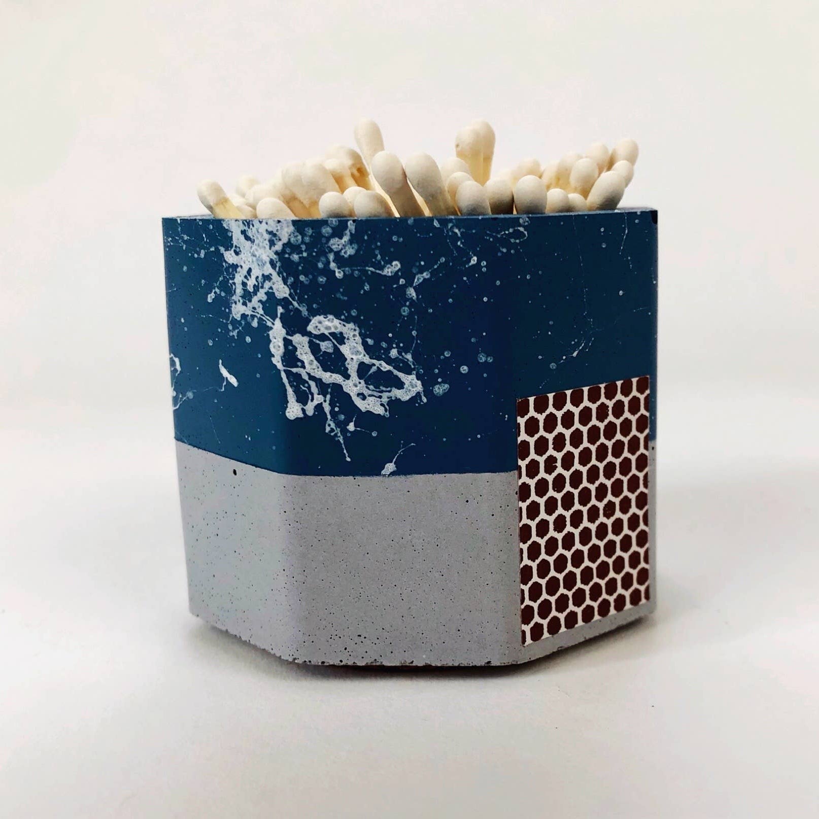 Concrete Match Holder + Matches